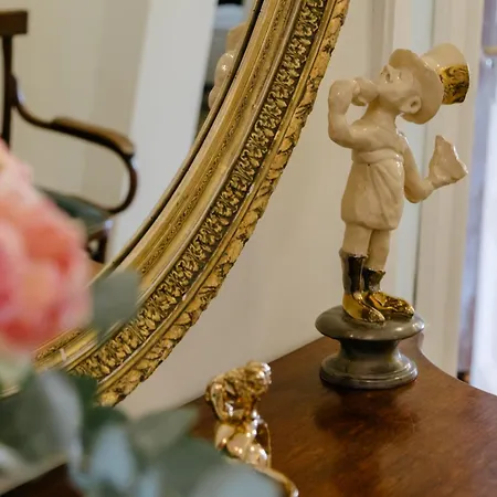 Peacock 아파트 스플리트