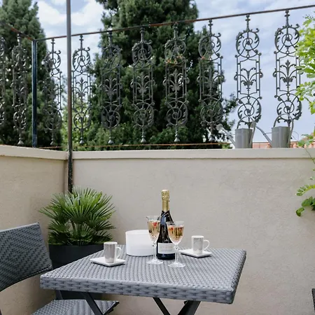 Apartment Boutique Peacock -